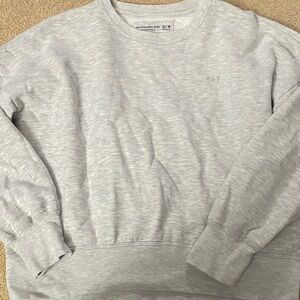 Abercrombie Girls 15/16 Light Gray Crewneck Sweater